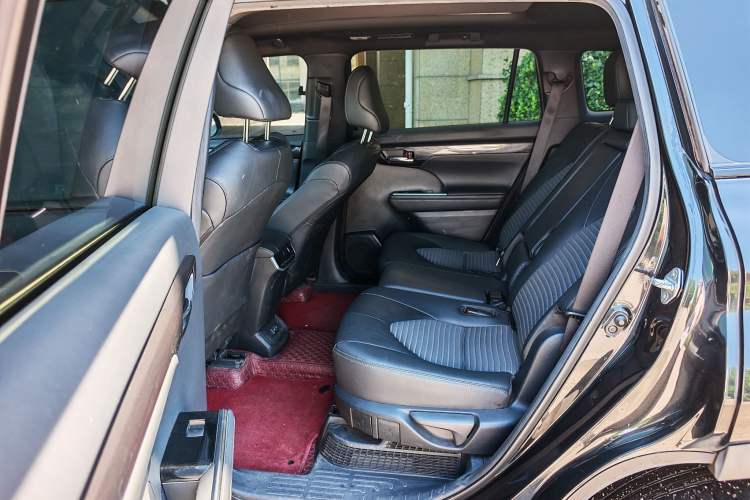 Used Toyota Crown Kluger 2021 2.5L HEV Four-Wheel Drive Premium Edition Interior 3