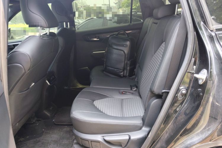 Used Toyota Crown Kluger 2021 2.5L HEV Four-Wheel Drive Premium Edition Interior 4