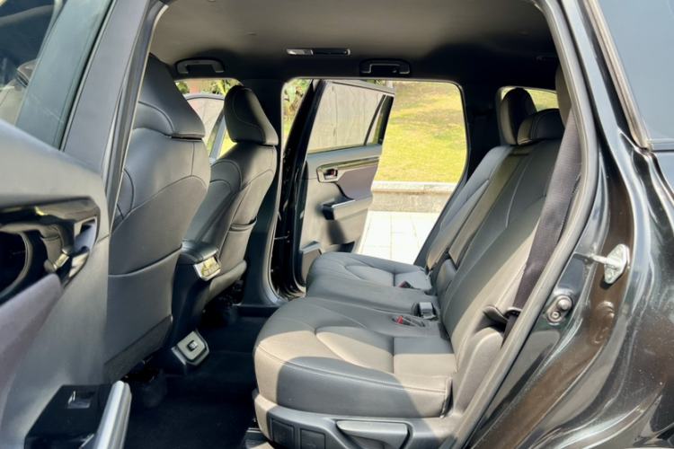 Used Toyota Crown Kluger 2021 2.5L HEV Four-Wheel Drive Elite Edition Interior 5