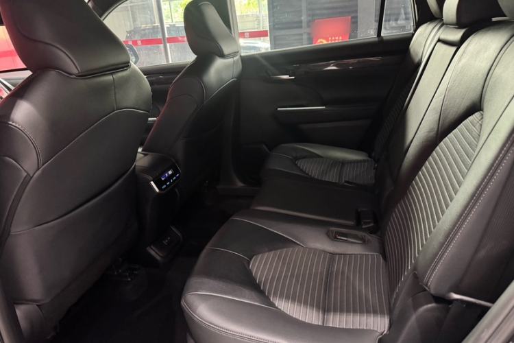 Used Toyota Crown Kluger 2021 2.5L HEV Four-Wheel Drive Luxury Edition Interior 5