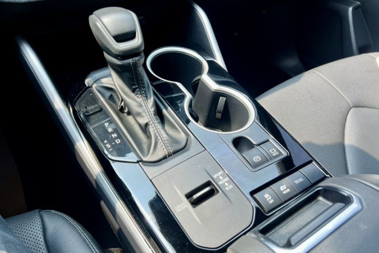 Used Toyota Crown Kluger 2021 2.5L HEV Four-Wheel Drive Elite Edition Interior 7