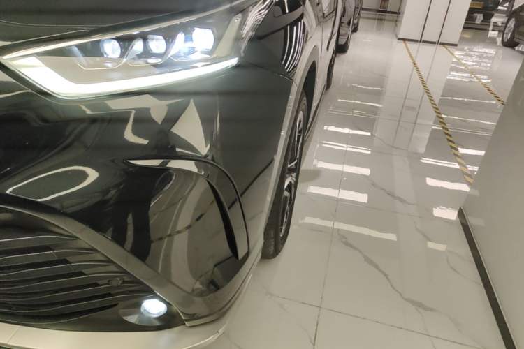 Used Toyota Crown Kluger 2021 2.5L HEV Four-Wheel Drive Premium Edition Left Front Headlight