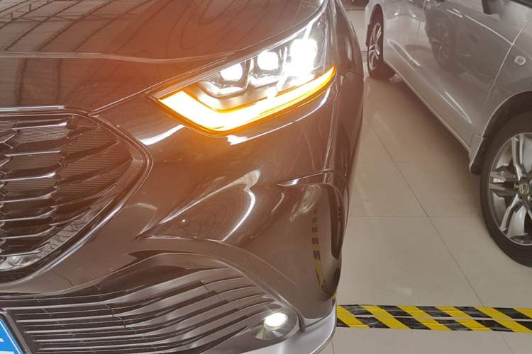 Used Toyota Crown Kluger 2021 2.5L HEV Four-Wheel Drive Luxury Edition Left Front Headlight