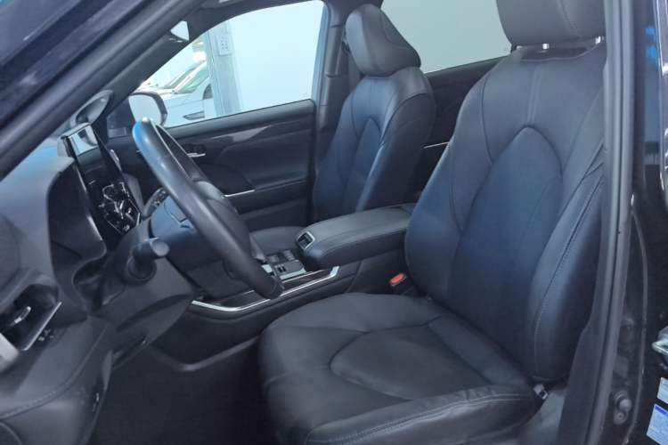 Used Toyota Crown Kluger 2021 2.5L HEV Four-Wheel Drive Flagship Edition Left Front Seat