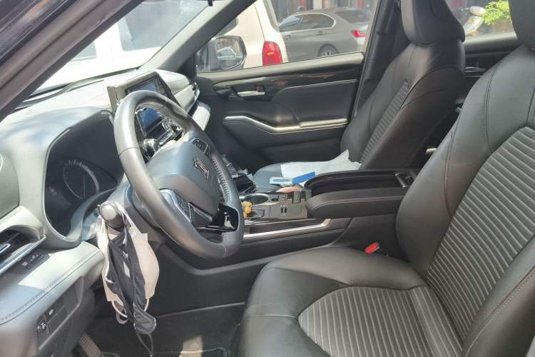 Used Toyota Crown Kluger 2021 2.5L HEV Four-Wheel Drive Luxury Edition Left Front Seat