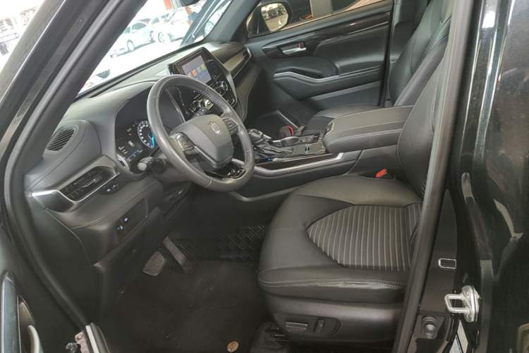Used Toyota Crown Kluger 2021 2.5L HEV Four-Wheel Drive Luxury Edition Left Front Seat