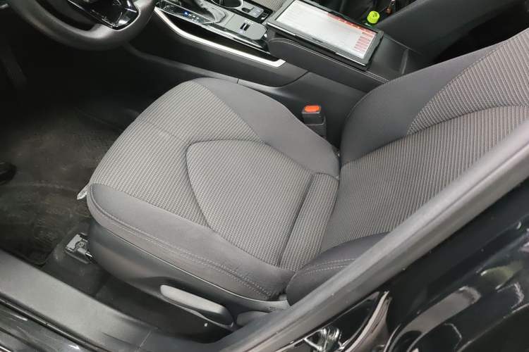 Used Toyota Crown Kluger 2021 2.5L HEV Two-Wheel Drive Elite Edition Left Front Seat