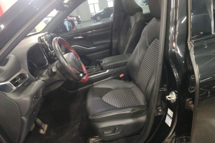Used Toyota Crown Kluger 2021 2.5L HEV Four-Wheel Drive Luxury Edition Left Front Seat