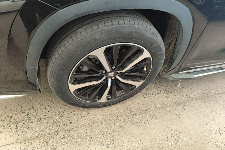 Used Toyota Crown Kluger 2021 2.5L HEV Four-Wheel Drive Luxury Edition Left Front Wheel Hub