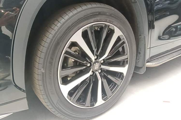Used Toyota Crown Kluger 2021 2.5L HEV Four-Wheel Drive Premium Edition Left Front Wheel Hub