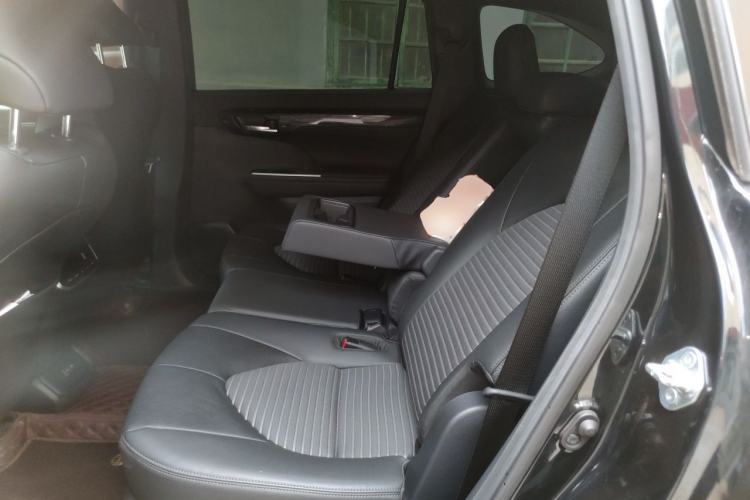 Used Toyota Crown Kluger 2021 2.5L HEV Four-Wheel Drive Premium Edition Left Rear Seat