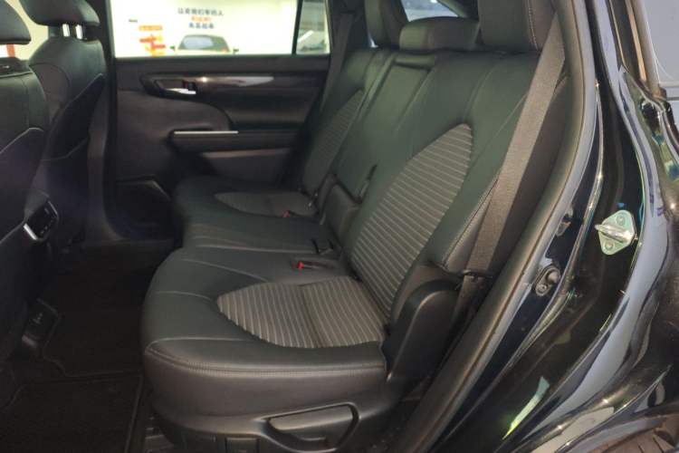 Used Toyota Crown Kluger 2021 2.5L HEV Four-Wheel Drive Premium Edition Left Rear Seat