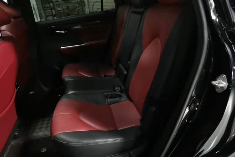 Used Toyota Crown Kluger 2021 2.5L HEV Four-Wheel Drive Flagship Edition Left Rear Seat