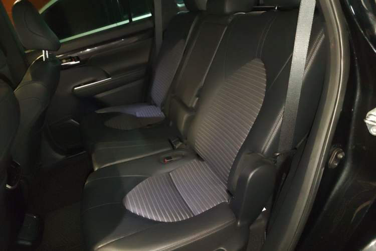 Used Toyota Crown Kluger 2021 2.5L HEV Four-Wheel Drive Premium Edition Left Rear Seat