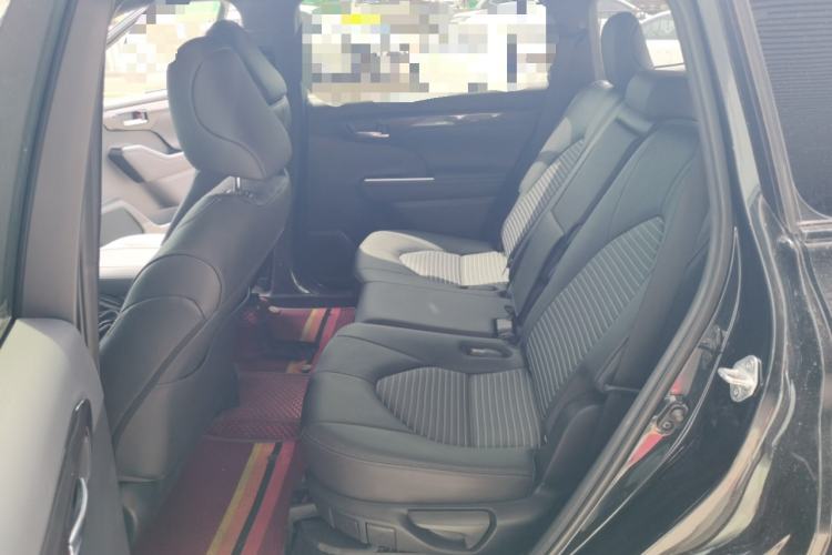 Used Toyota Crown Kluger 2021 2.5L HEV Four-Wheel Drive Premium Edition Left Rear Seat