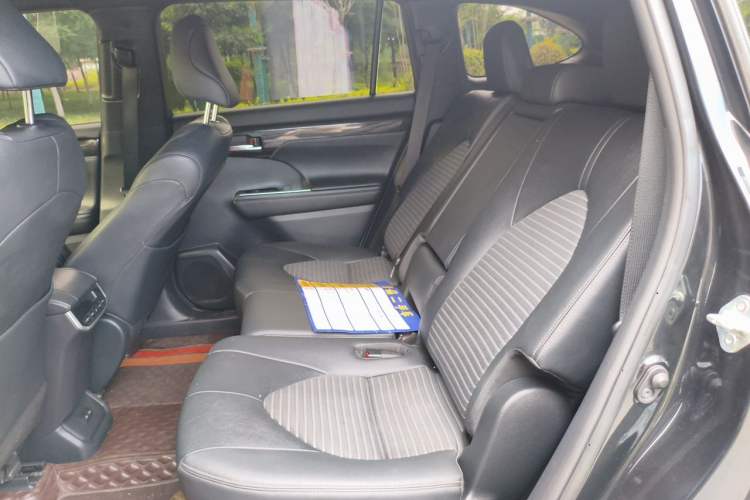 Used Toyota Crown Kluger 2021 2.5L HEV Four-Wheel Drive Premium Edition Left Rear Seat