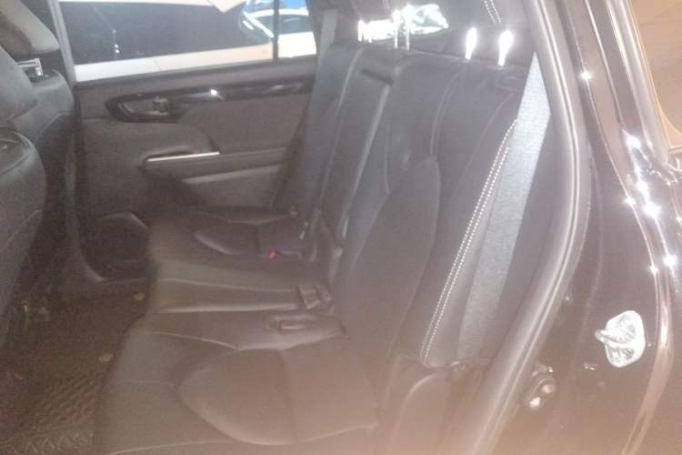 Used Toyota Crown Kluger 2021 2.5L HEV Two-Wheel Drive Elite Edition Left Rear Seat