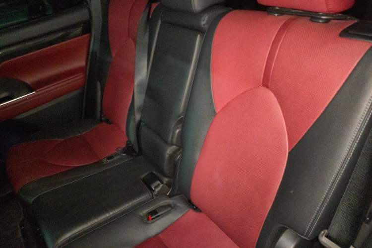 Used Toyota Crown Kluger 2021 2.5L HEV Four-Wheel Drive Flagship Edition Left Rear Seat