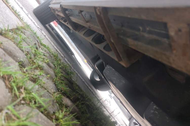 Used Toyota Crown Kluger 2021 2.5L HEV Four-Wheel Drive Flagship Edition Left Side Sill