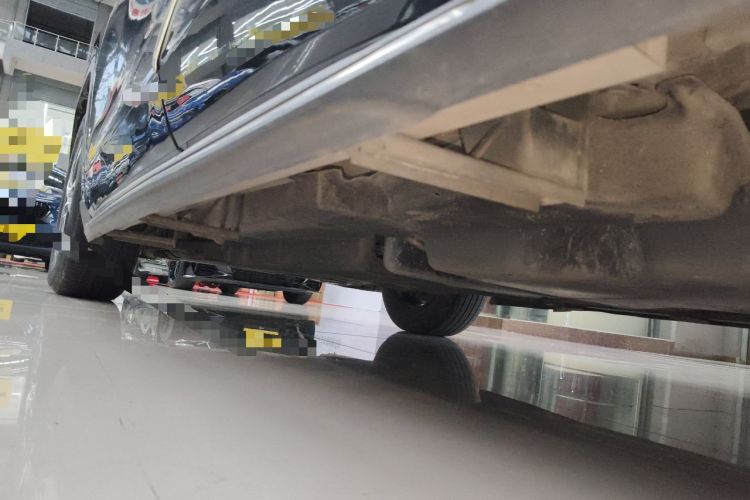 Used Toyota Crown Kluger 2021 2.5L HEV Two-Wheel Drive Entry Version Left Side Sill
