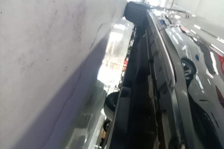 Used Toyota Crown Kluger 2021 2.5L HEV Four-Wheel Drive Luxury Edition Left Side Sill