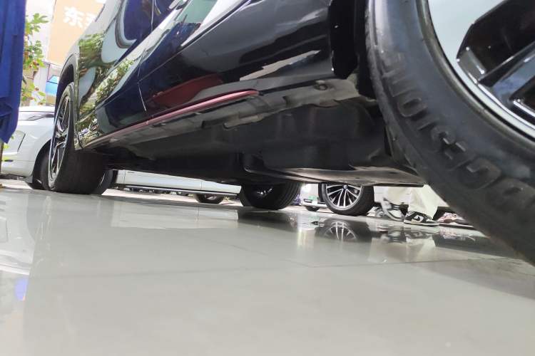 Used Toyota Crown Kluger 2021 2.5L HEV Four-Wheel Drive Flagship Edition Left Side Sill