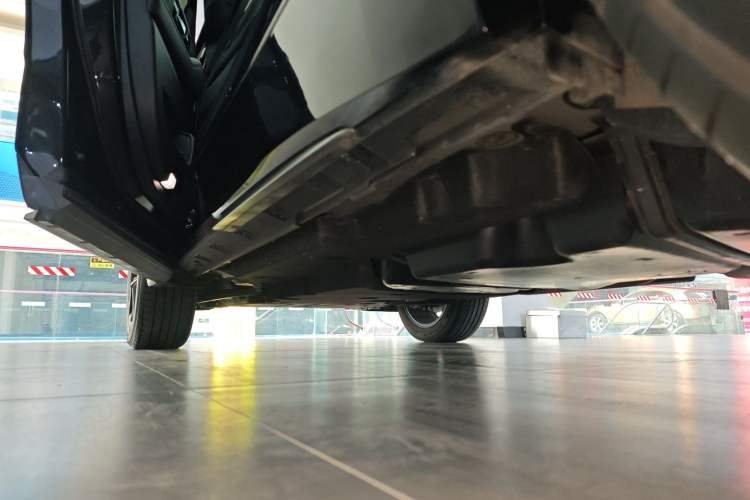 Used Toyota Crown Kluger 2021 2.5L HEV Four-Wheel Drive Premium Edition Left Side Sill