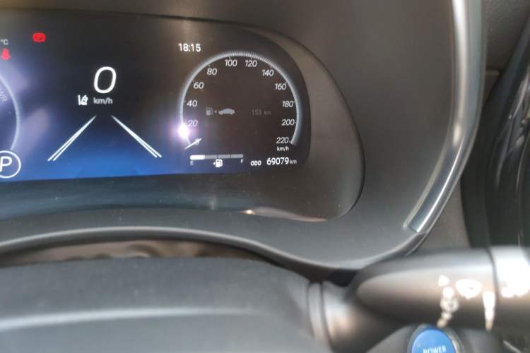 Used Toyota Crown Kluger 2021 2.5L HEV Four-Wheel Drive Premium Edition Odometer Close Up