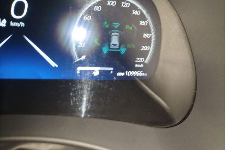 Used Toyota Crown Kluger 2021 2.5L HEV Four-Wheel Drive Flagship Edition Odometer Close Up