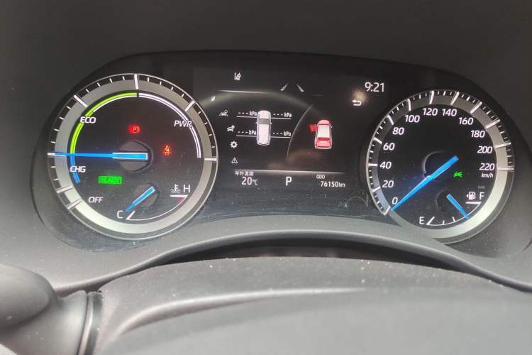 Used Toyota Crown Kluger 2021 2.5L HEV Four-Wheel Drive Elite Edition Odometer Close Up