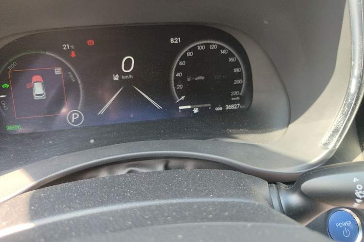 Used Toyota Crown Kluger 2021 2.5L HEV Four-Wheel Drive Premium Edition Odometer Close Up