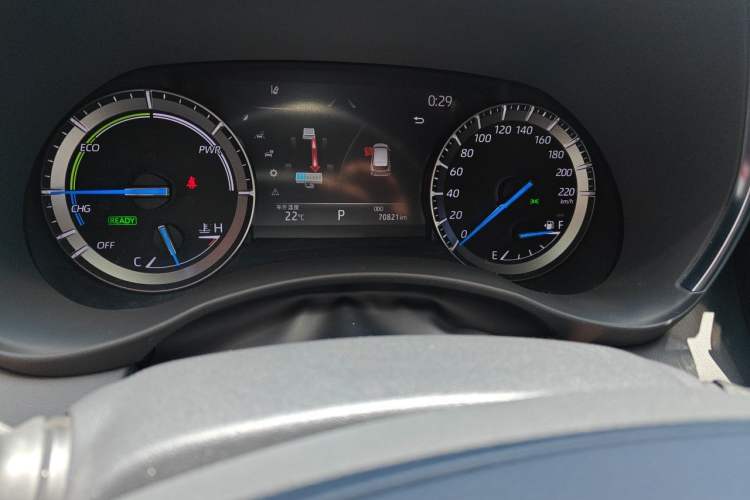 Used Toyota Crown Kluger 2021 2.5L HEV Four-Wheel Drive Luxury Edition Odometer Close Up