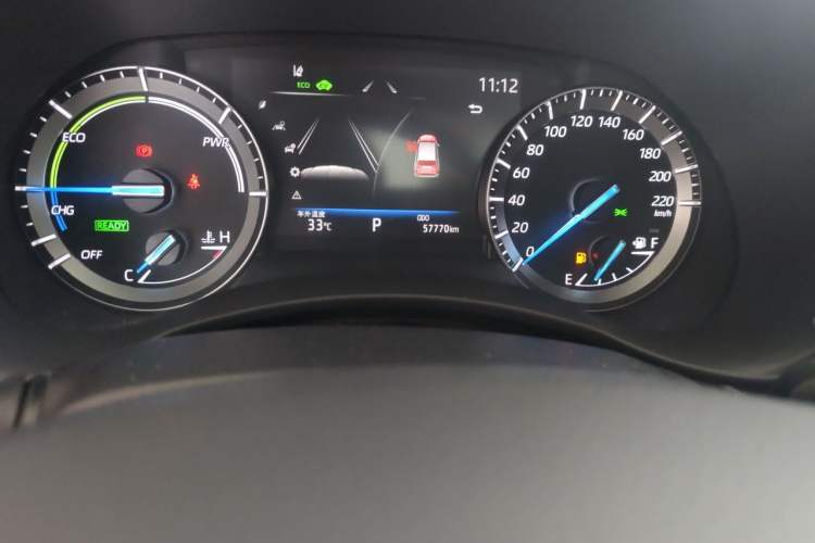 Used Toyota Crown Kluger 2021 2.5L HEV Four-Wheel Drive Luxury Edition Odometer Close Up