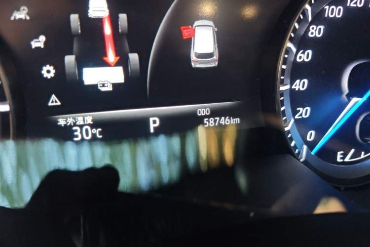 Used Toyota Crown Kluger 2021 2.5L HEV Four-Wheel Drive Luxury Edition Odometer Close Up