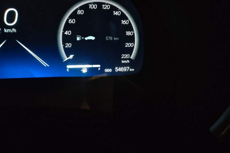 Used Toyota Crown Kluger 2021 2.5L HEV Four-Wheel Drive Flagship Edition Odometer Close Up