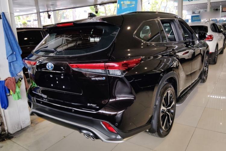 Used Toyota Crown Kluger 2021 2.5L HEV Four-Wheel Drive Luxury Edition Rear Right 45 Deg