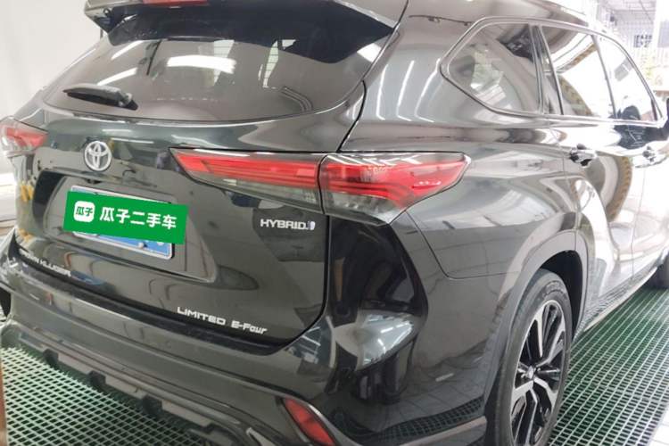 Used Toyota Crown Kluger 2021 2.5L HEV Four-Wheel Drive Flagship Edition Rear Right 45 Deg