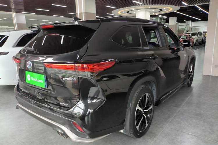Used Toyota Crown Kluger 2021 2.5L HEV Four-Wheel Drive Premium Edition Rear Right 45 Deg