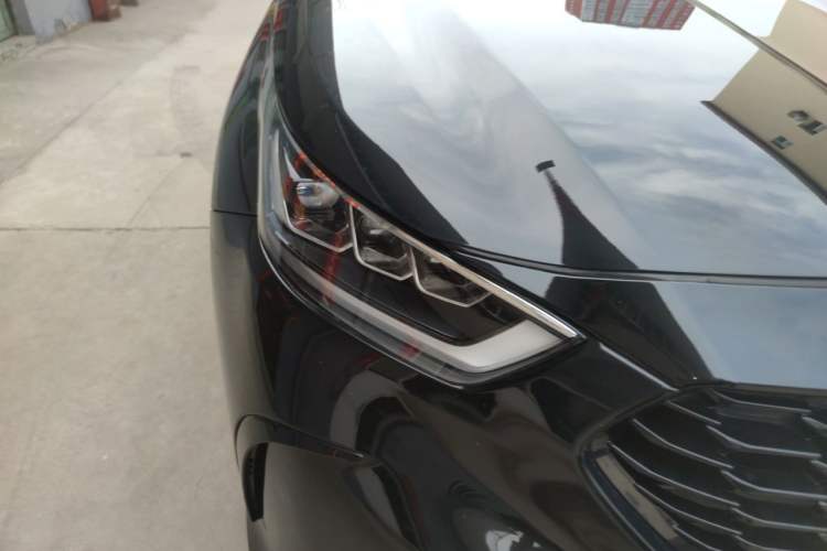 Used Toyota Crown Kluger 2021 2.5L HEV Four-Wheel Drive Premium Edition Right Front Headlight