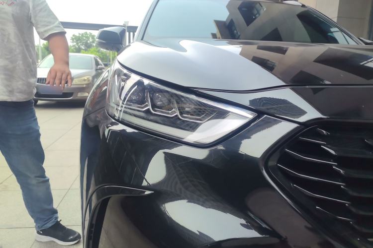 Used Toyota Crown Kluger 2021 2.5L HEV Four-Wheel Drive Flagship Edition Right Front Headlight
