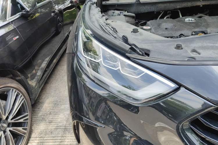 Used Toyota Crown Kluger 2021 2.5L HEV Four-Wheel Drive Luxury Edition Right Front Headlight