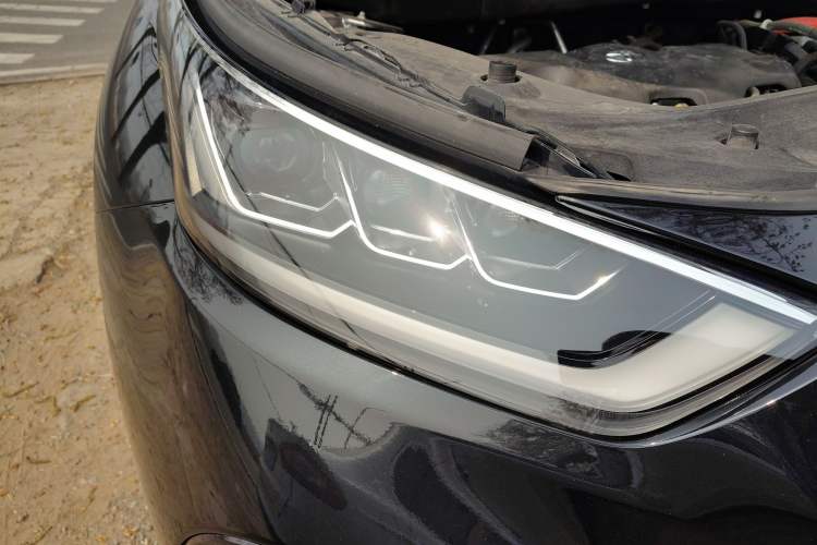 Used Toyota Crown Kluger 2021 2.5L HEV Four-Wheel Drive Premium Edition Right Front Headlight