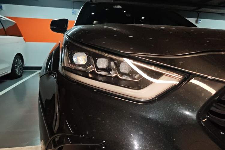 Used Toyota Crown Kluger 2021 2.5L HEV Four-Wheel Drive Premium Edition Right Front Headlight