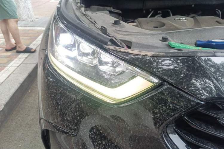 Used Toyota Crown Kluger 2021 2.5L HEV Four-Wheel Drive Premium Edition Right Front Headlight