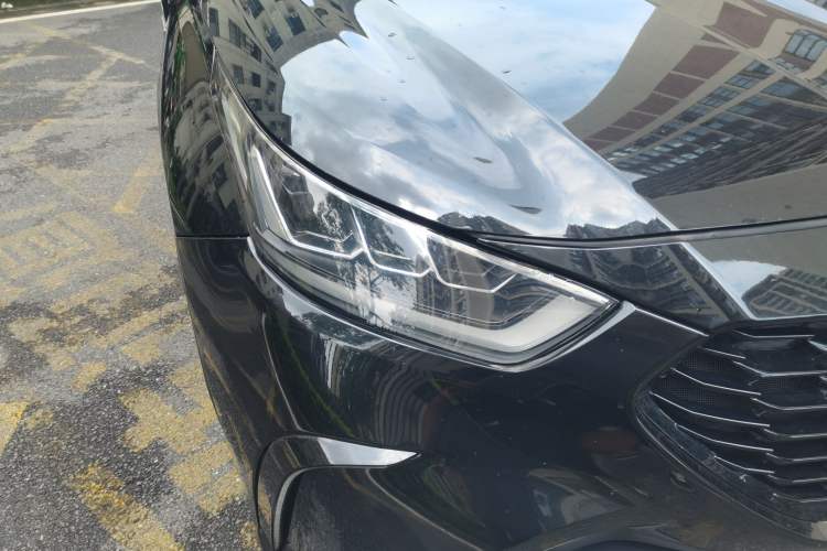 Used Toyota Crown Kluger 2021 2.5L HEV Two-Wheel Drive Entry Version Right Front Headlight