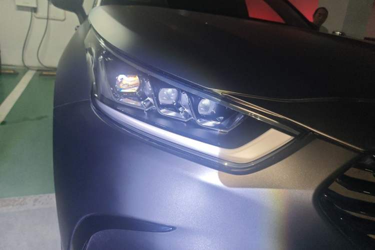 Used Toyota Crown Kluger 2021 2.5L HEV Four-Wheel Drive Premium Edition Right Front Headlight