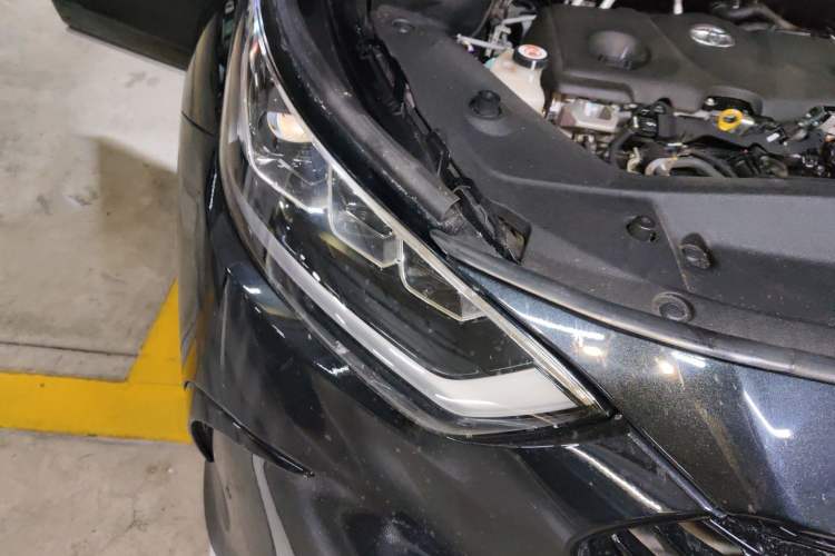 Used Toyota Crown Kluger 2021 2.5L HEV Two-Wheel Drive Entry Version Right Front Headlight