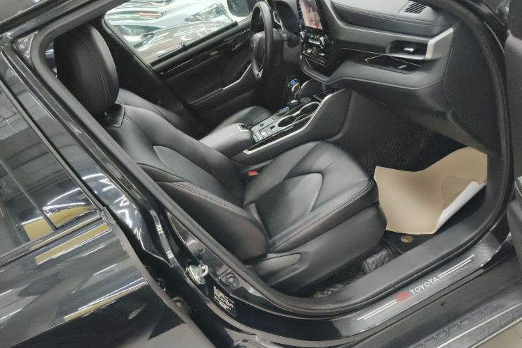 Used Toyota Crown Kluger 2021 2.5L HEV Two-Wheel Drive Entry Version Right Front Seat