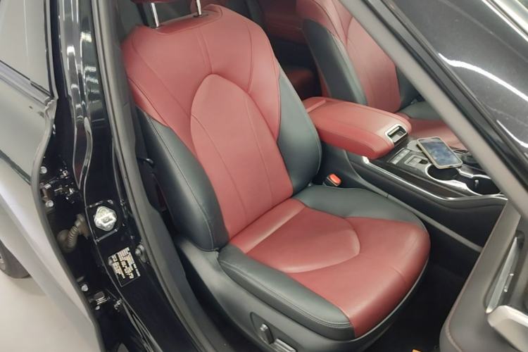 Used Toyota Crown Kluger 2021 2.5L HEV Four-Wheel Drive Flagship Edition Right Front Seat