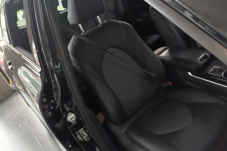 Used Toyota Crown Kluger 2021 2.5L HEV Four-Wheel Drive Premium Edition Right Front Seat